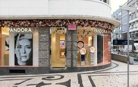 PANDORA ABRE NOVA LOJA NA ICÓNICA RUA DE SANTA CATARINA, NO PORTO