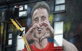 Liverpool tem os seus heróis pintados pela cidade. Agora, Diogo Jota também lá está