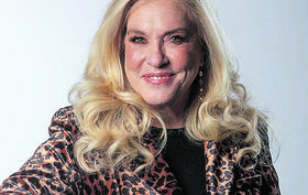 Teresa Guilherme entra na polémica sobre Fernanda Serrano assumir rejuvenescimento vaginal. Saiba o que pensa a apresentadora do 'Manhã CM'