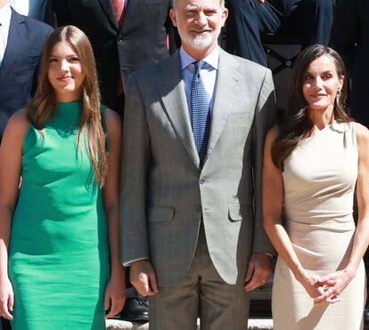 Uau! Letizia e Sofia arrasam com vestidos da Zara e da Mango