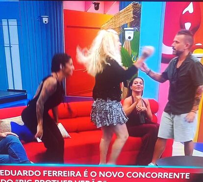 Tanto quis que conseguiu! Aí estão as primeiras imagens do bombeiro Dudu no 'Big Brother Verão'