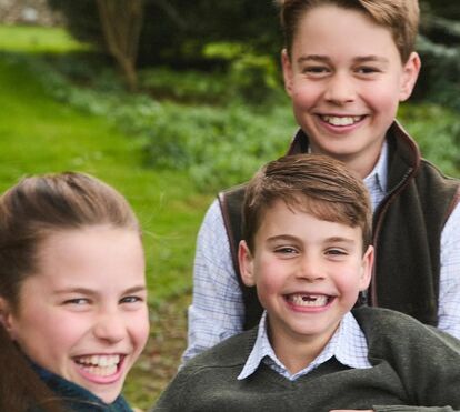 Príncipes lindos e felizes! As novas imagens de George, Charlotte e Louis