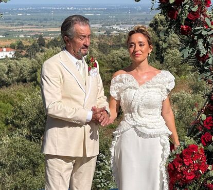 Lágrimas no altar. A emoção de Carlos Areia e Rosa Bela ao trocarem alianças e assinalarem a vitória do amor