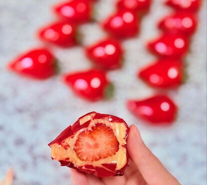 Está aí a febre do morango do amor! Descubra onde pode encontrar o doce do momento
