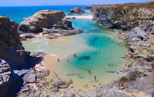 Praia de Porto Côvo