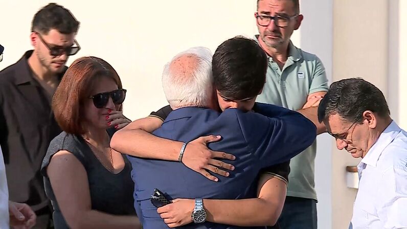 Funeral dos irmãos Diogo Jota e André Silva marcado por dor e emoção