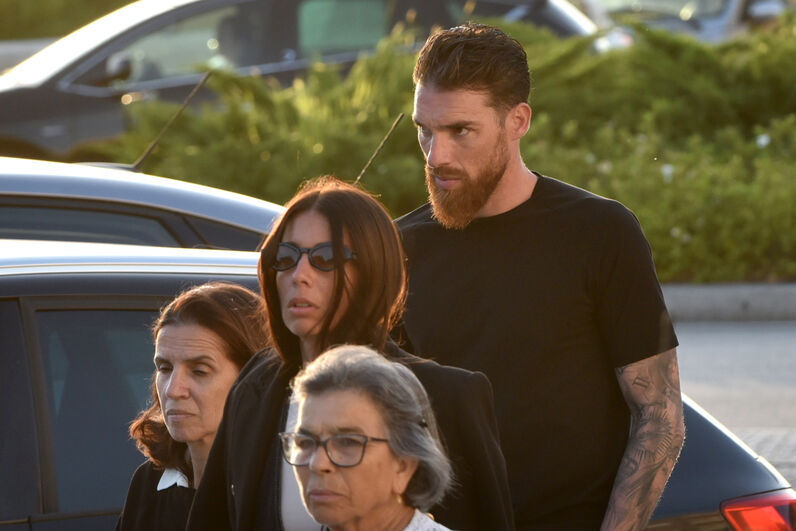 Missa em Gondomar homenageia Diogo Jota e André Silva, com a presença de familiares e figuras do futebol