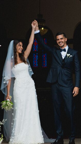 André Silva e Maria Rodrigues celebram um mês de casamento com fotos da cerimónia