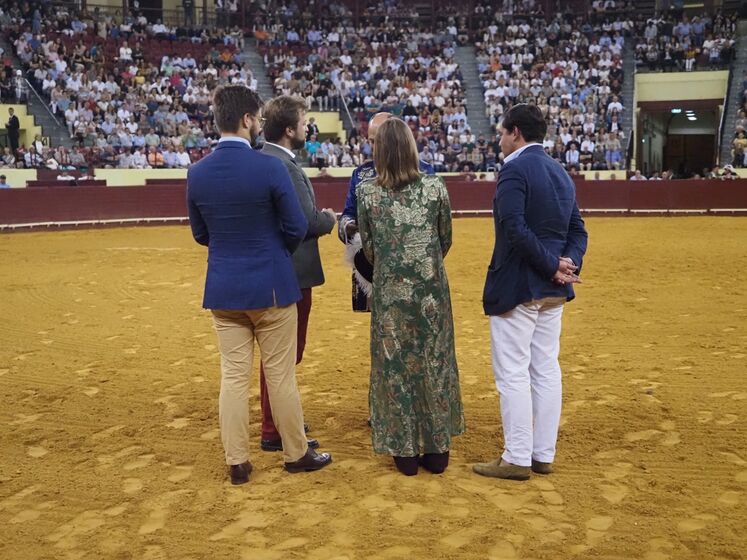 Filhos de D. Duarte de Bragança homenageiam Paulo Caetano no Campo Pequeno