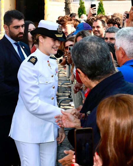 Princesa Leonor homenageada na Galiza durante despedida da Escola Naval