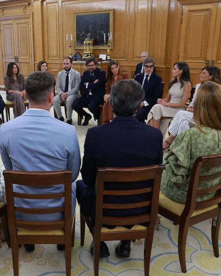 Reunião de Letizia e Sofia com representantes de marcas espanholas.
