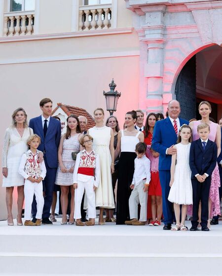 Família Grimaldi reunida no Mónaco com o príncipe Alberto e Charlene