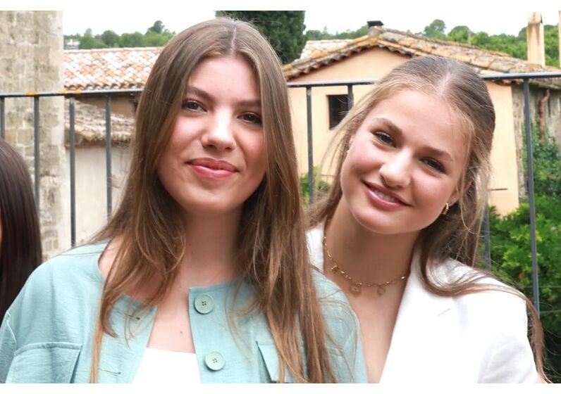 Leonor e Sofia marcam presença nos Prémios Girona com visuais distintos