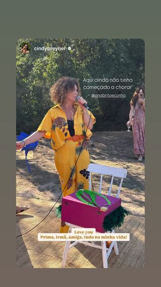 Festa de Ana Brito e Cunha com família e amigos