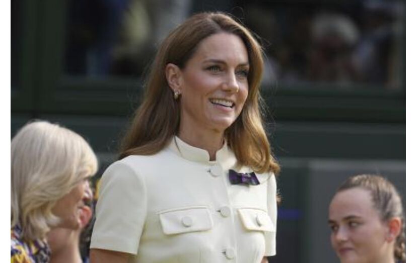Kate Middleton visita Wimbledon com um visual elegante e moderno