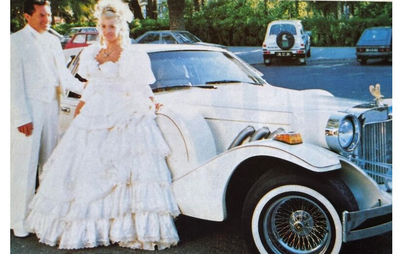 Kina, estilista, no seu casamento nos anos 90