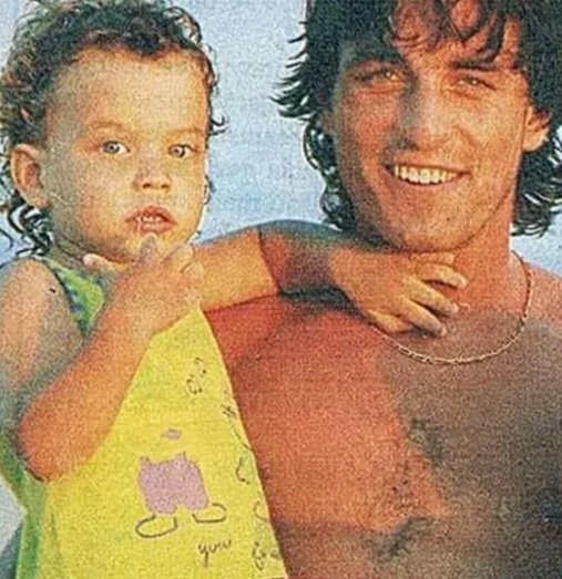 Paulo Futre com o filho, Paulo Futre Jr., em criança