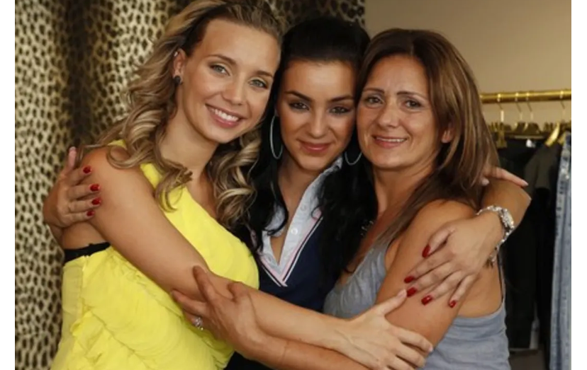 Luciana Abreu e Luíza Abreu com a mãe Ludovina