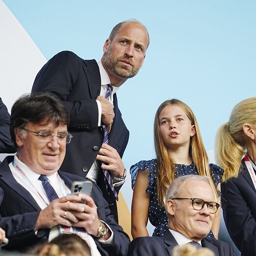 Príncipe William e Princesa Charlotte assistem a jogo do Europeu na Suíça com princesas espanholas