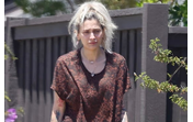 Paris Jackson chora em Los Angeles após o fim da relação