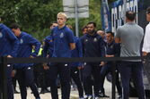 As primeiras imagens do funeral de Jorge Costa na foz do Porto: equipa FC Porto chega à igreja 