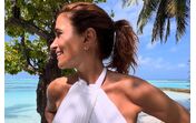 Liliana Campos aproveita dia de sol na praia