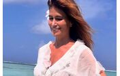 Liliana Campos aproveita dia de sol e mar