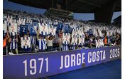 Fãs celebram Jorge Costa (1971-2025) no Estádio do Dragão