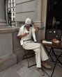 Ficar elegante com sapatos rasos? Ténis, mocassins ou sandálias são opção para looks requintados