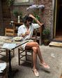 Ficar elegante com sapatos rasos? Ténis, mocassins ou sandálias são opção para looks requintados