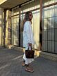 Ficar elegante com sapatos rasos? Ténis, mocassins ou sandálias são opção para looks requintados
