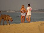 Cristina Ferreira grávida? Suspeitas aumentam após fotos na praia com Rui Oliveira.
