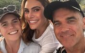 Princesa Eugenie, Ayda Field Williams e Robbie Williams desfrutam férias na Comporta, Portugal