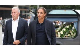 Muita emoção e respeito ao 'capitão'. Figuras míticas da seleção nacional no último adeus a Jorge Costa
