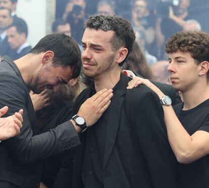 Devastação total: as lágrimas de dor insuportável dos filhos de Jorge Costa no adeus ao pai 