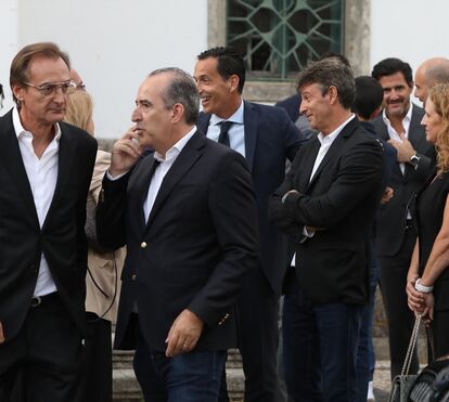 Deu a cara pela família. Filho de Pinto da Costa esquece traição e presta homenagem a Jorge Costa