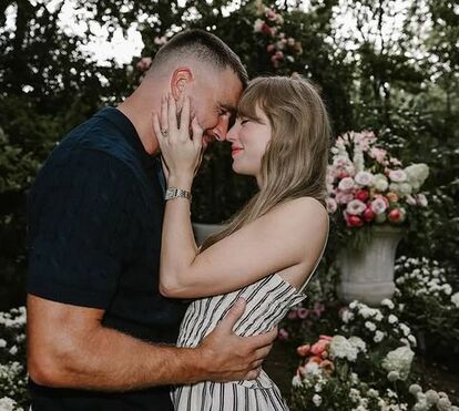 Casamento à vista! Taylor Swift está noiva e mostra o anel