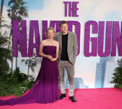 Passado íntimo de Pamela Anderson põe em risco namoro recente com Liam Neeson
