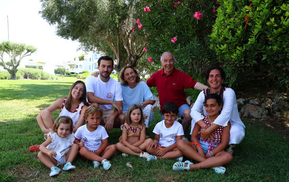 Luis Marques Mendes no Algarve com a a família