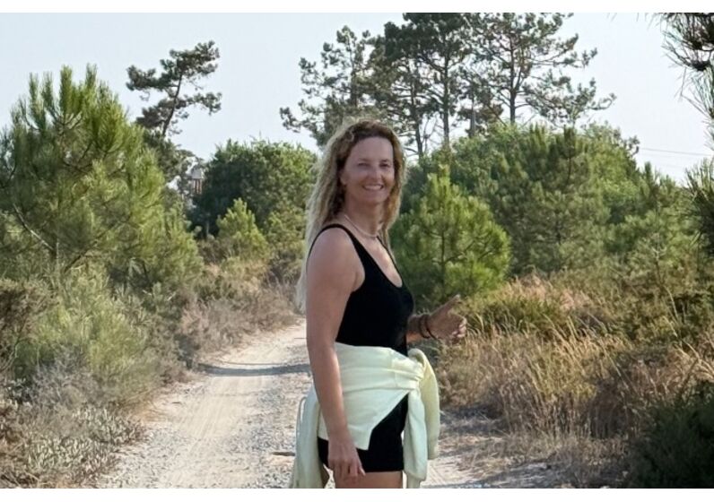 Cristina Ferreira aproveita férias em família em Vila Nova de Milfontes