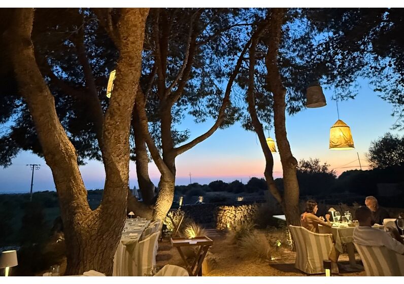 Cristina Ferreira desfruta de hotel de luxo em Menorca com o namorado