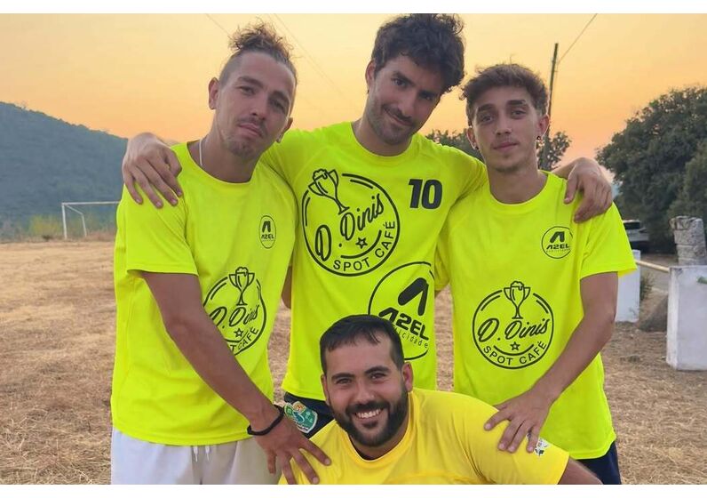 Zé Condessa aproveita férias em Nisa com amigos do Dinis Spot Café