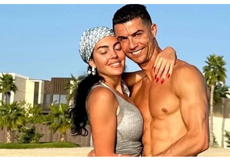 Cristiano Ronaldo e Georgina Rodríguez celebram amor com casamento aguardado