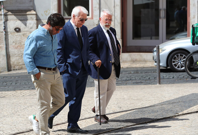 Vasco Rato, pai do filho de Teresa Caeiro no último adeus 