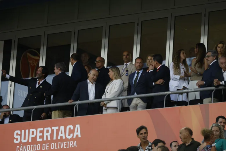 Família de Diogo Jota homenageada no Estádio do Algarve, na Supertaça Cândido de Oliveira
