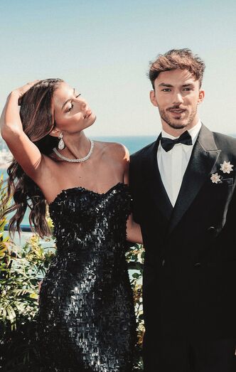 Kika Cerqueira Gomes namora com o piloto francês de Fórmula 1 Pierre Gasly 
