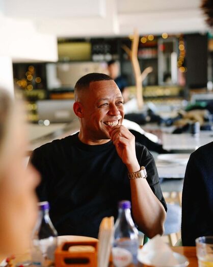 Carlão, músico, recorda passado difícil com drogas e vive novo amor com Catarina Furtado