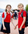 Jacques e Gabriella no regresso às aulas no Mónaco.
