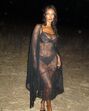 Rúben Dias elogia Maya Jama, que surge em lingerie preta e robe transparente