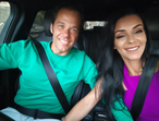 Luíza Abreu e João Moura Caetano juntos num carro
